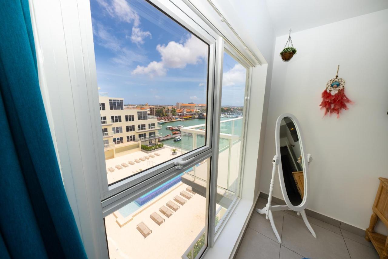 Luxury Condo With Infinity Pool & Ocean View Oranjestad Exteriér fotografie